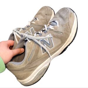 New Balance Men's Light Beige 608 Sneakers Size 11.5 US